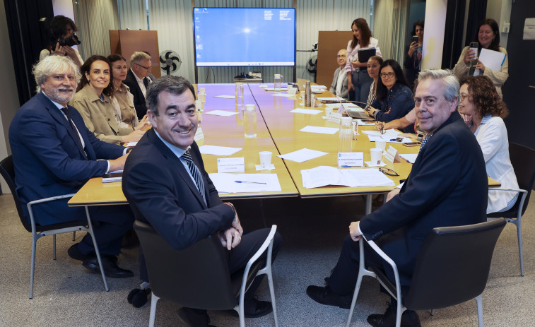 Las clases teóricas de Medicina son insuficientes para la UDC, que insiste en impartir la titulación
