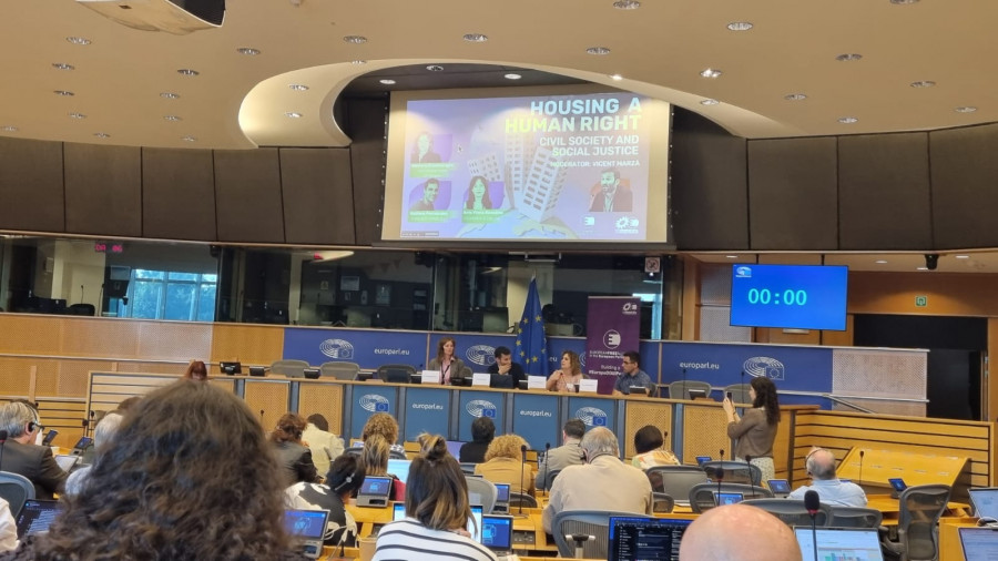 El problema de la vivienda en A Coruña llega al Parlamento europeo