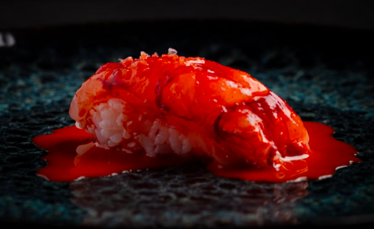Caballa 14, la izakaya coruñesa que madura pescado con alma japonesa