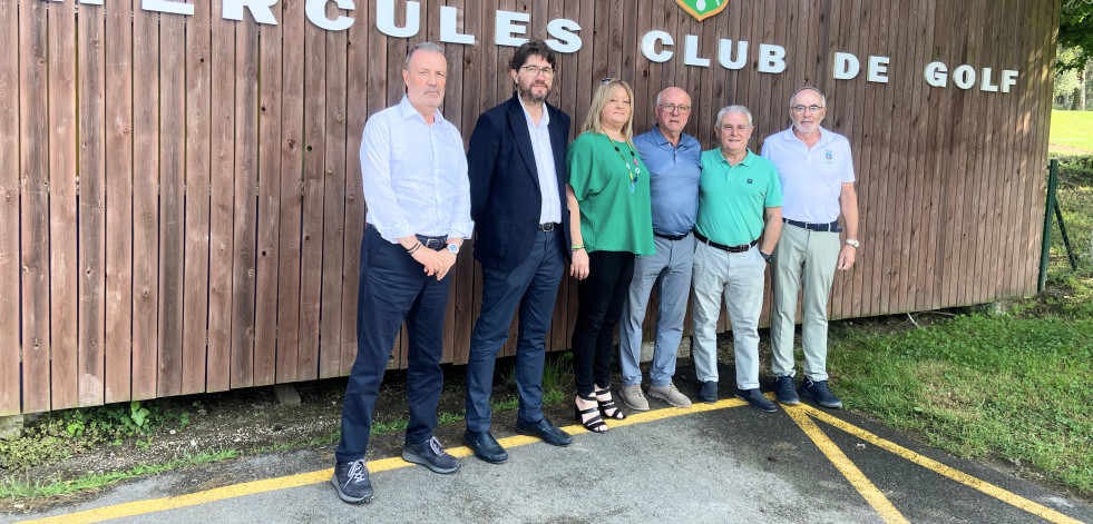 El alcalde de Arteixo visita el campo de golf de Larín para interesarse por los proyectos del club Hércules