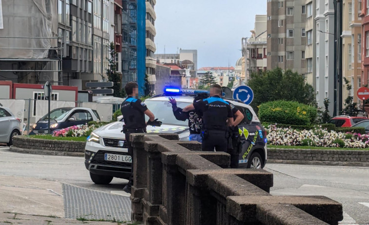 Detenida por arrancarle el pelo a su madre en la calle tras una discusión
