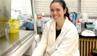 Una joven investigadora de la USC impulsa el desarrollo de un colutorio natural revolucionario contra la caries