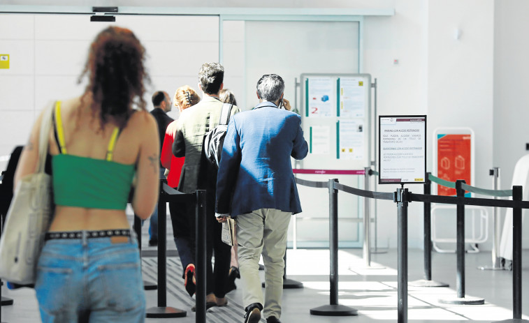 Los viajeros del tren siguen sin saber cuánto deberán pagar a partir de julio