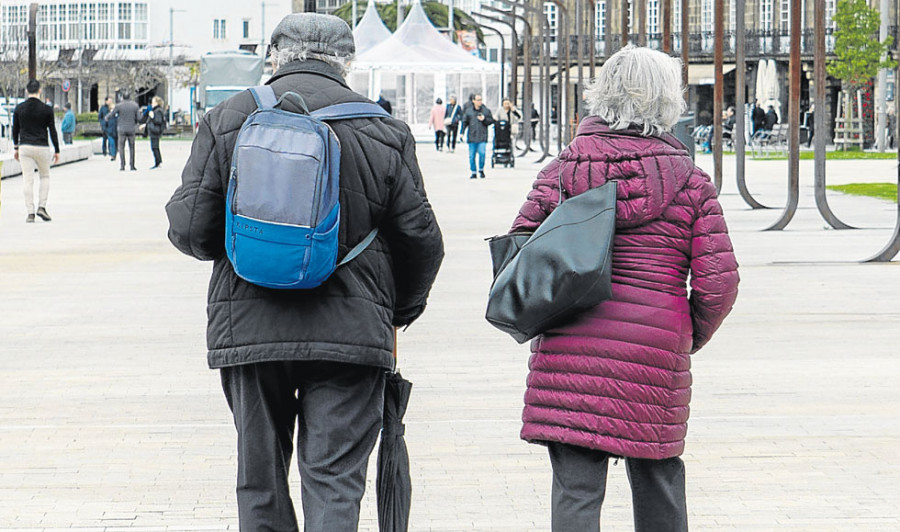 Uno de cada cinco de los más de 250.000 residentes en A Coruña es  pensionista