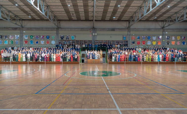 La graduación de los alumnos de FP y del Conservatorio de Música del Liceo La Paz