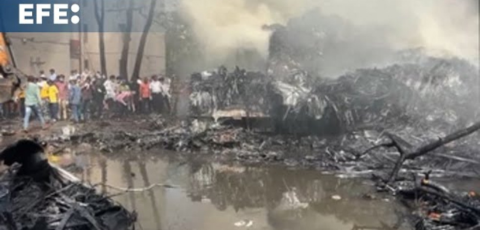 El accidente de avión de la India supera los 270 muertos