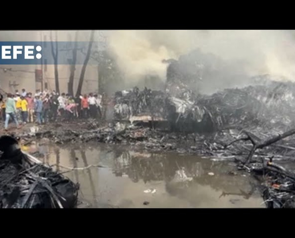 Un superviviente y 268 cuerpos recuperados, balance del accidente aéreo en la India