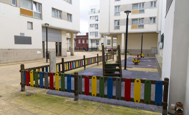 El Ayuntamiento de A Coruña reformará parques infantiles de La Marina, el Ensanche y el Barrio de las Flores