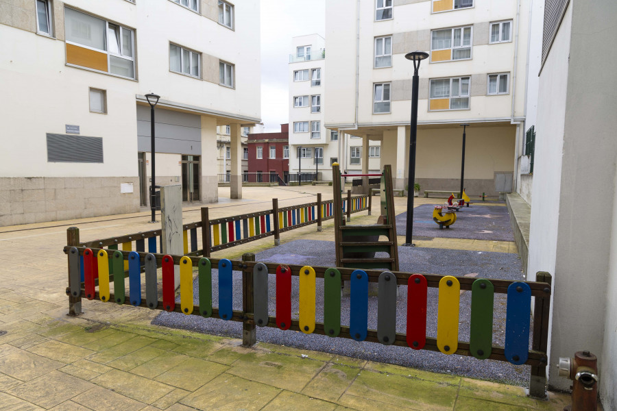 El Ayuntamiento de A Coruña reformará parques infantiles de La Marina, el Ensanche y el Barrio de las Flores