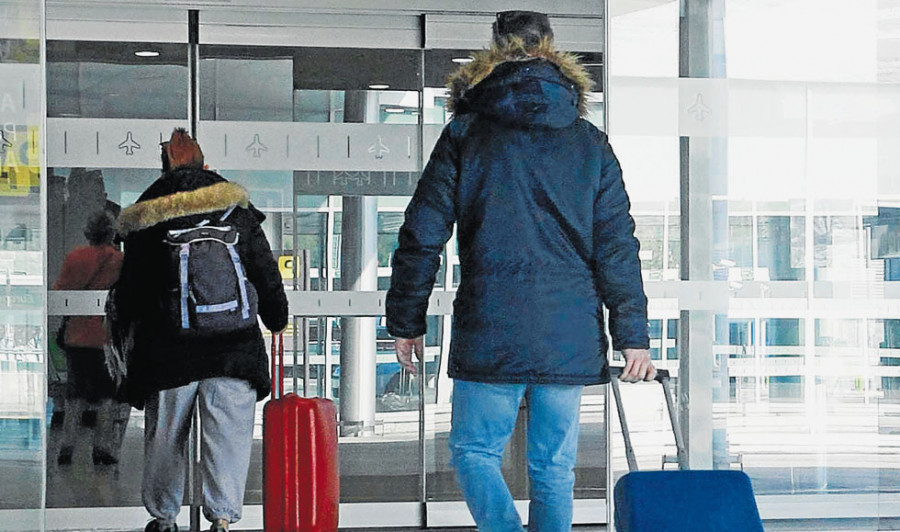 El monopolio de Vueling en A Coruña eleva el precio de los billetes en la conexión  a Barcelona