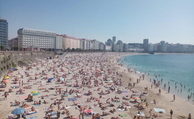 Hace 25 años | A Coruña vivió el día de junio más caluroso desde 1980, con 34,4 grados