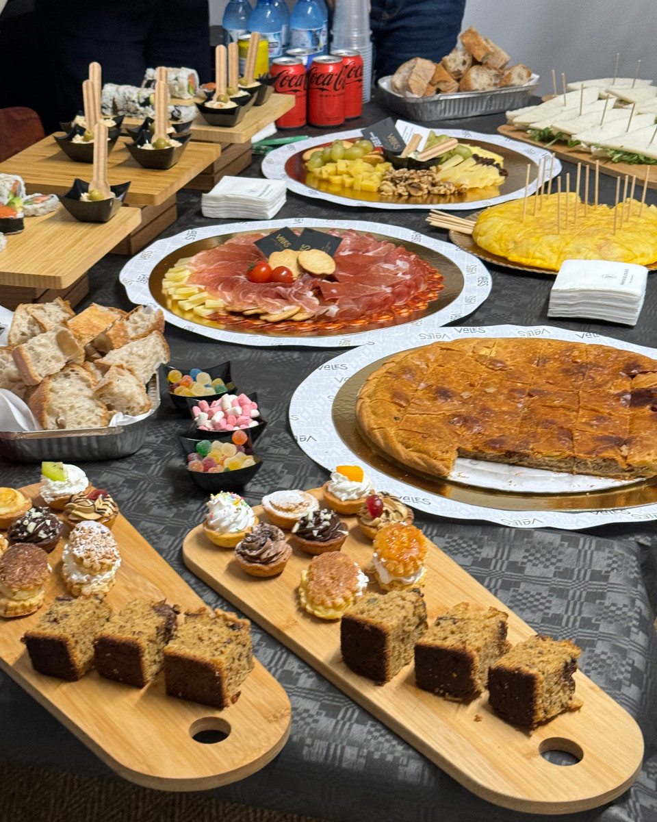 Una opciou0301n de catering de Vales Gourmet 