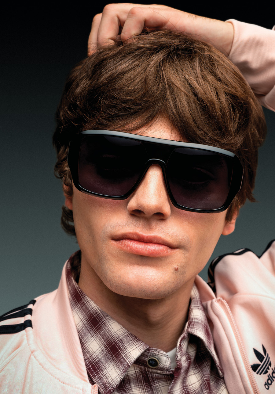Geometría y actitud: así se definen las gafas OR0131 de Adidas Originals