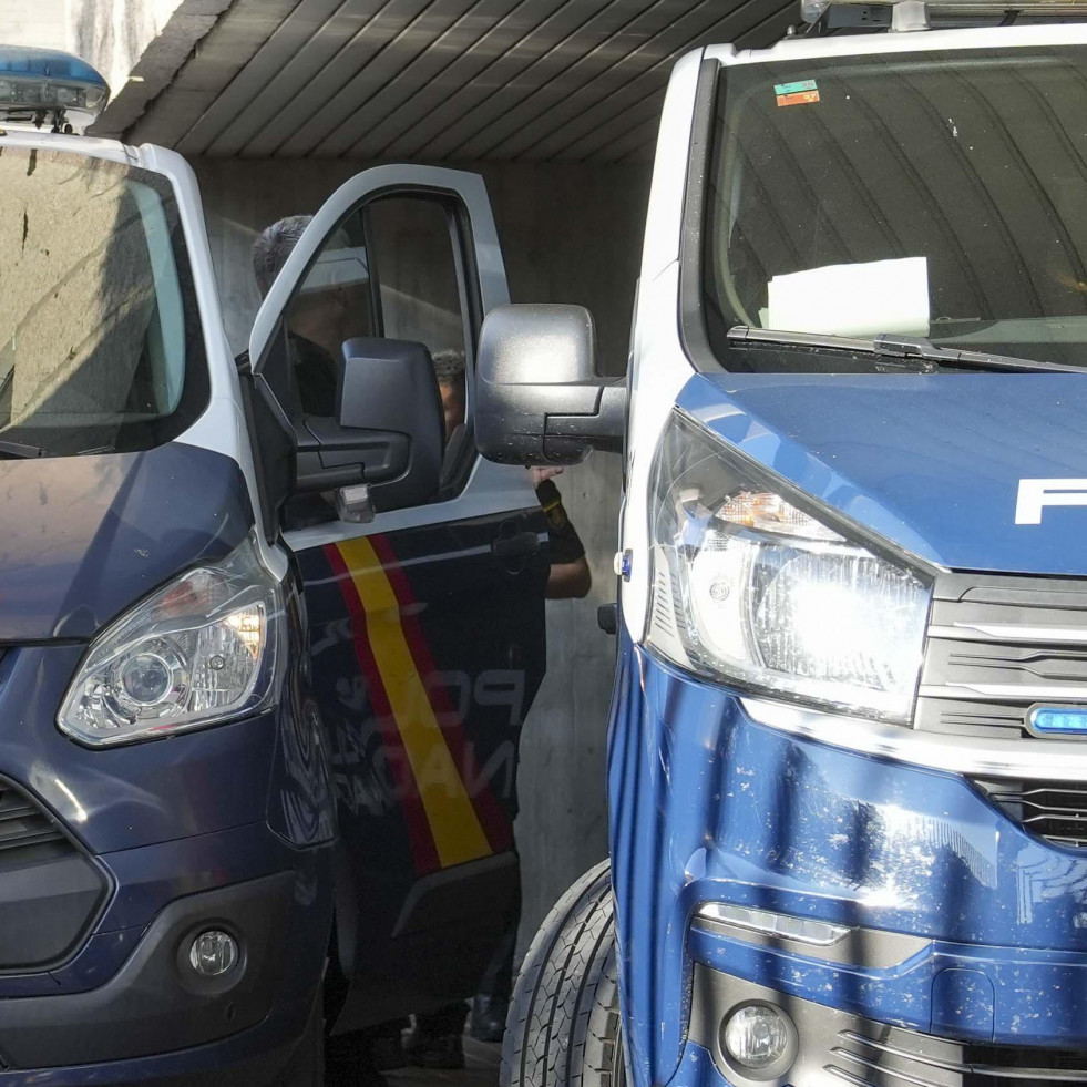 Envían a prisión por asesinato al hombre que apuñaló 70 veces a su mujer en A Coruña