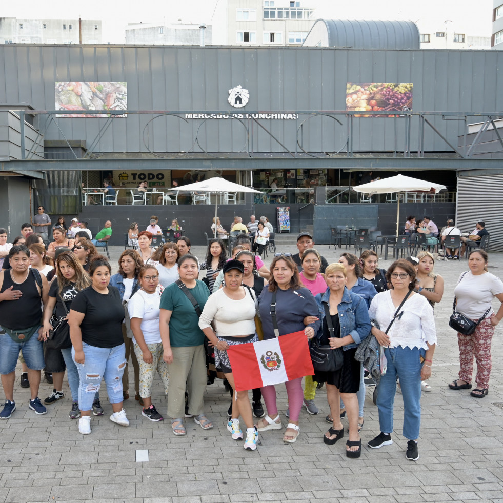 A Coruña acoge una manifestación de la comunidad peruana en memoria de la víctima del crimen del domingo