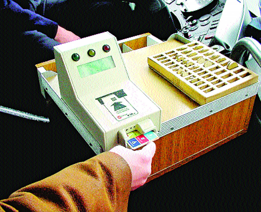 Hace 25 años | La tarjeta del bus ofrece a los viajeros información sobre trayectos y consumo