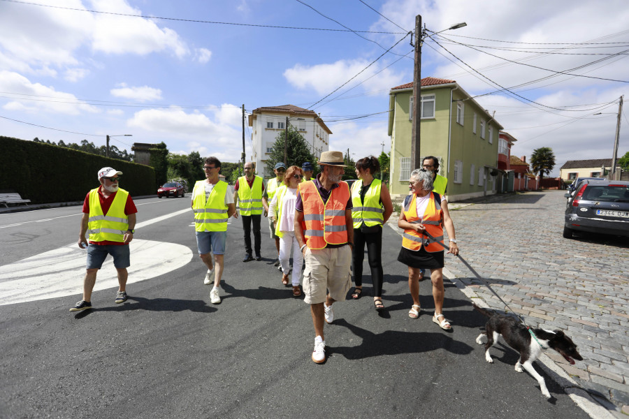 Vecinos de Infesta se movilizan para exigir mayor seguridad durante las obras de la AC-542