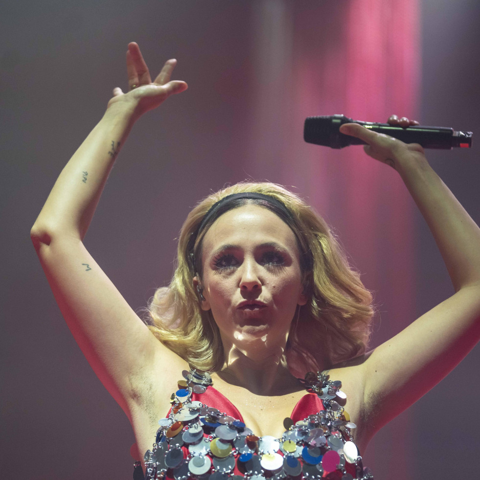 Rigoberta Bandini conquista A Coruña con el espectáculo pop más personal y peculiar posible