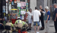Un niño queda atrapado al meter la mano en una máquina de bolas en Os Castros