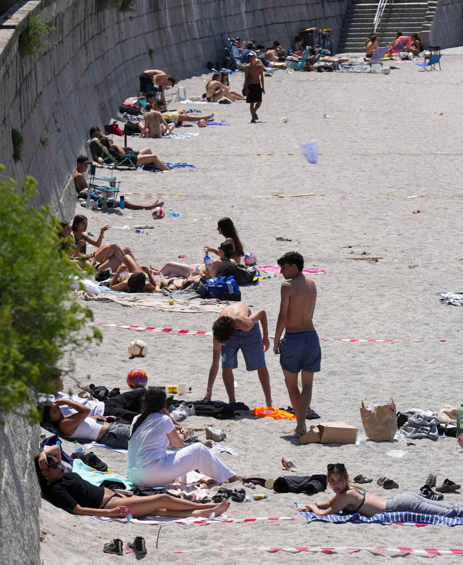 Vuelven las parcelas: los jóvenes guardan sitio un día y medio antes de la celebración