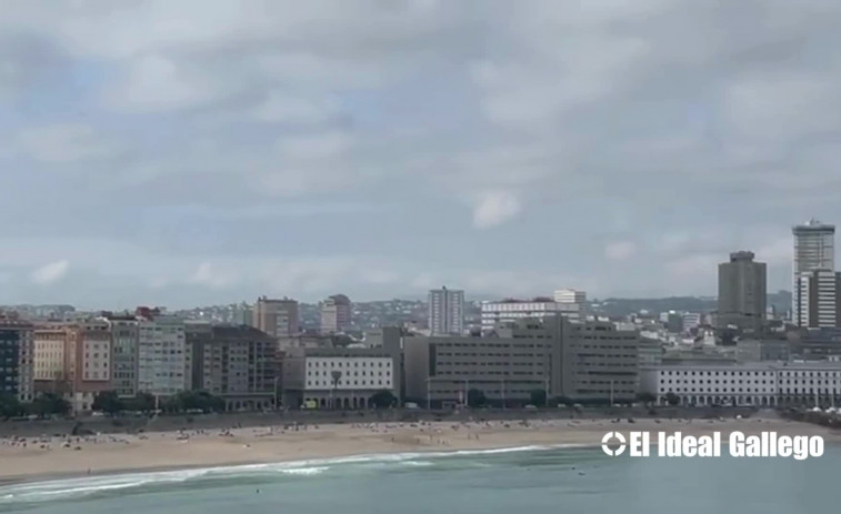 A Coruña despierta lista para su gran día de verano