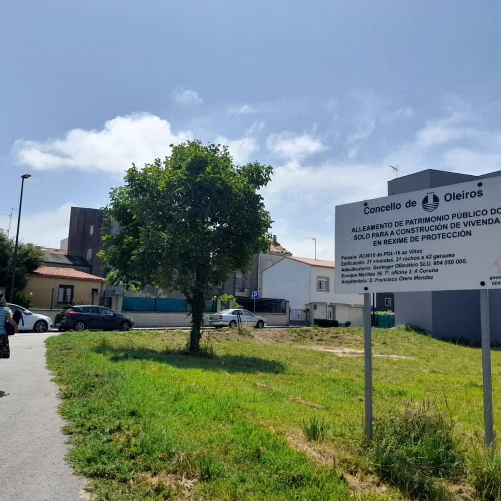 Oleiros comienza en julio la construcción de 115 pisos de protección en Perillo y Xaz