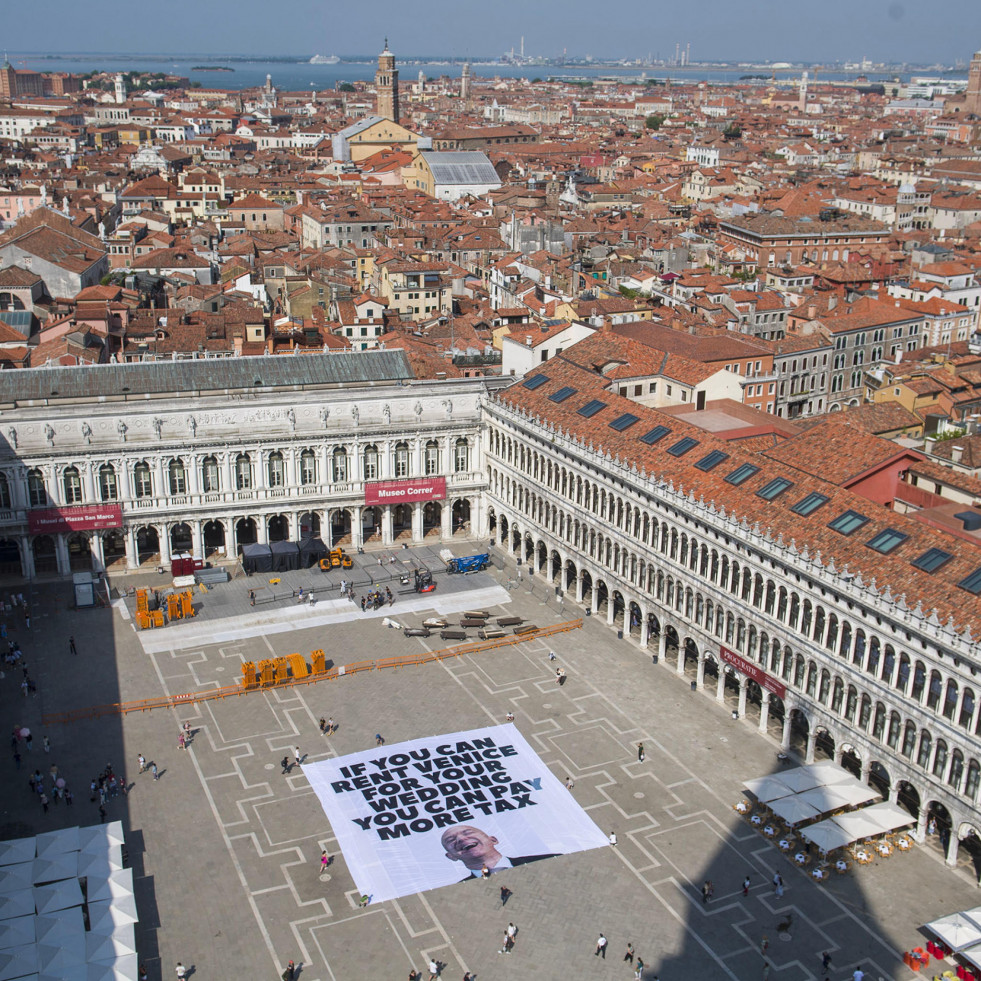 Los invitados para la boda de Bezos empiezan a llegar a Venecia entre protestas