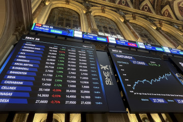 MADRID, 24/06/2025.- La Comisión Nacional del Mercado de Valores (CNMV) ha decidido suspender este martes la cotización bursátil del BBVA y del Sabadell, a la espera de que el Consejo de Ministros 