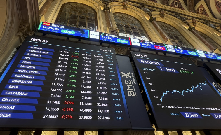 El BBVA estudia si sigue adelante con la opa al Sabadell tras las condiciones impuestas por el Gobierno