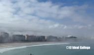 ¿Dónde está A Coruña?: la ciudad desaparece bajo un manto de niebla
