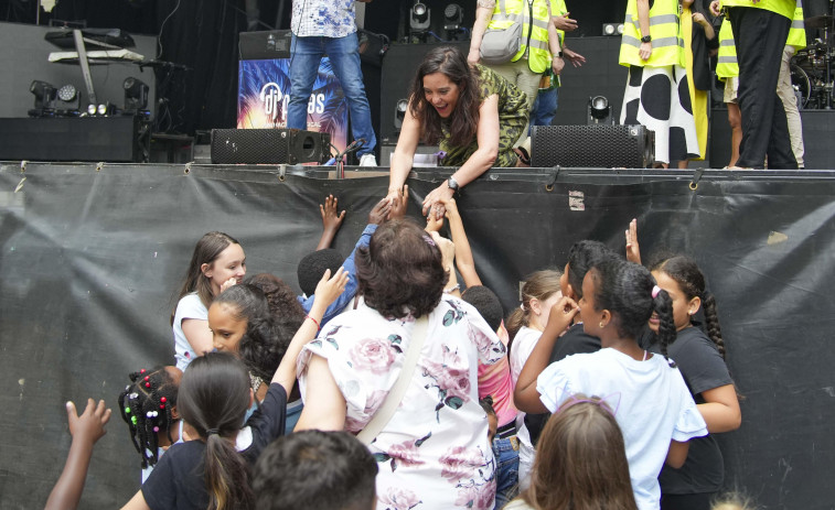 Inés Rey declara el estado de fiesta en Os Mallos antes de la verbena de Saudade