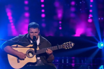 Emilio, durante su actuación en los asaltos de La Voz Kids @ Antena 3