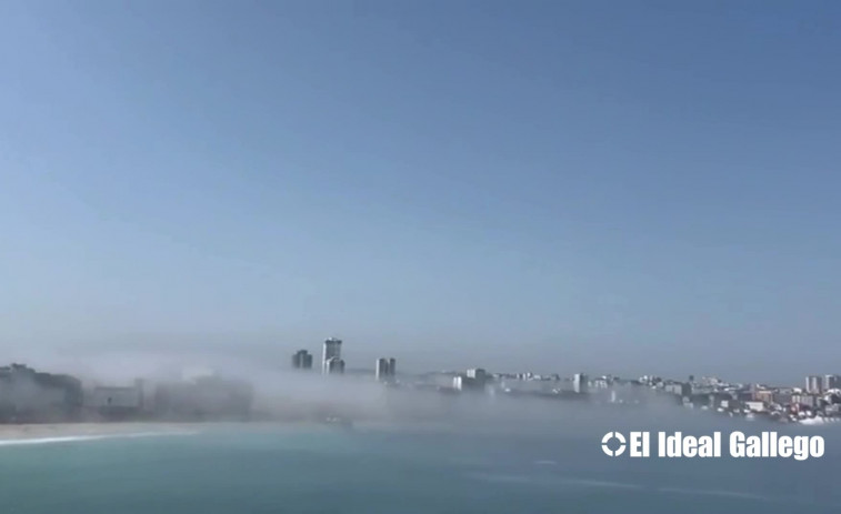 El tercer día de niebla en A Coruña provoca varios desvíos de aviones a Santiago