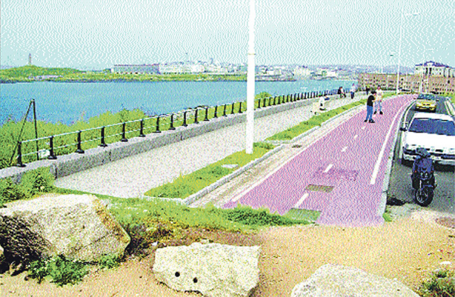 Hace 25 años | El Paseo Marítimo tendrá en Bens zonas exclusivas para el uso de los peatones