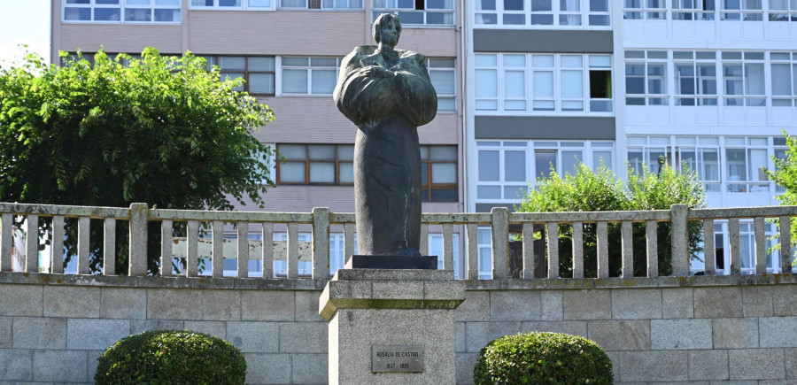 Coruña Insólita | La escondida estatua de Rosalía que nunca llegó a ser inaugurada