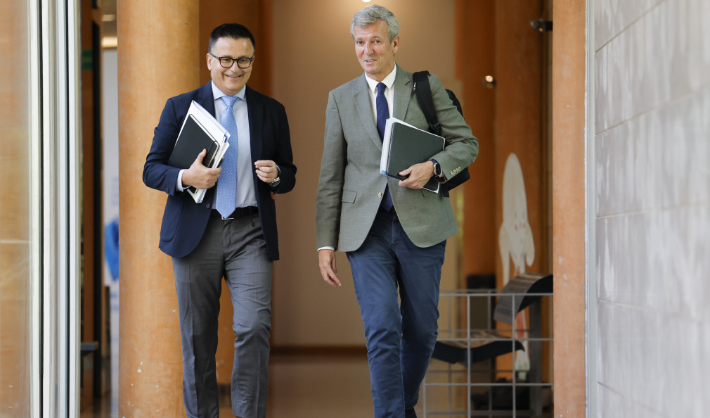 Galicia solicitará formalmente as competencias sobre os permisos de traballo e estudos a estranxeiros