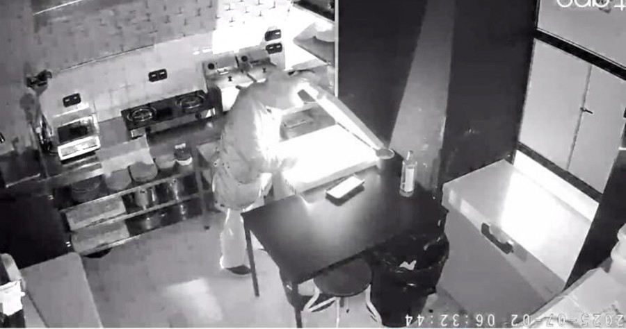 Ladrones que se creen en una película