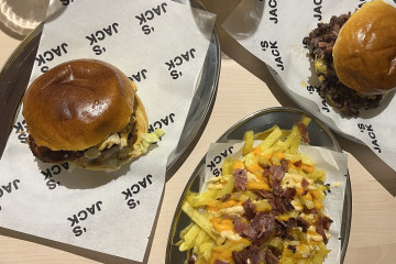 Chicken Buddy, Trufaty y las irresistibles Charlies Fries
