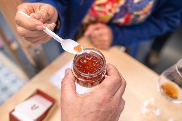 Perlas de vinagre, un producto gourmet elaborado artesanalmente por Vinagres do Ribeiro. I CEDIDA