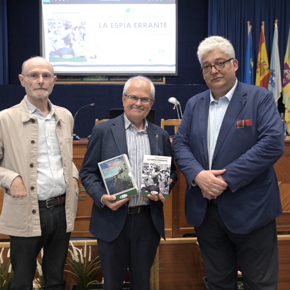 Guillermo Llorca presenta en el Sporting Club Casino su nueva novela, ‘La espía errante’