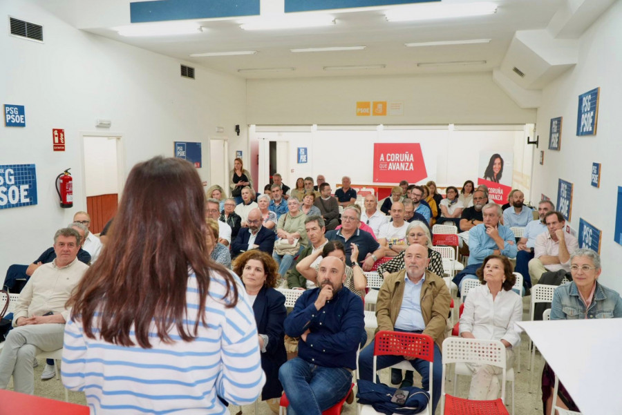 Los socialistas coruñeses trasladan el respaldo a Sánchez aunque abogan por "regenerar" el partido