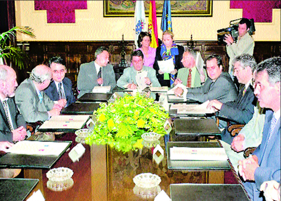 Hace 25 años | Quince empresas coruñesas donan 150 millones de pesetas a la Sinfónica