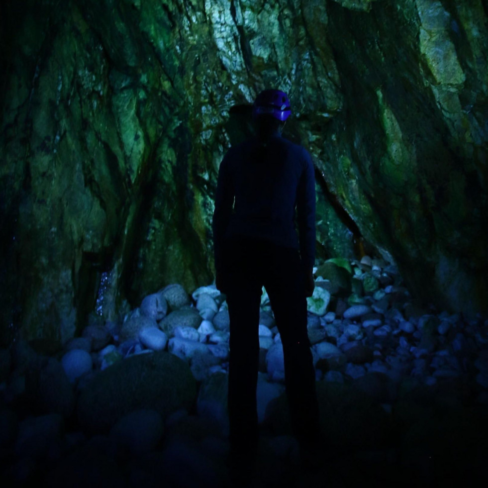 Los lugares subterráneos que habitan druidas, demos y meigas