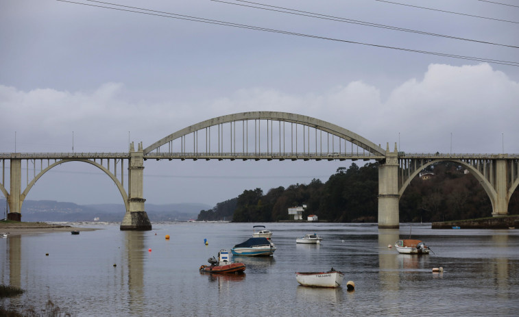 Cinco asociaciones reivindican la cultura marinera de Betanzos con una travesía en honor a la Virgen del Carmen