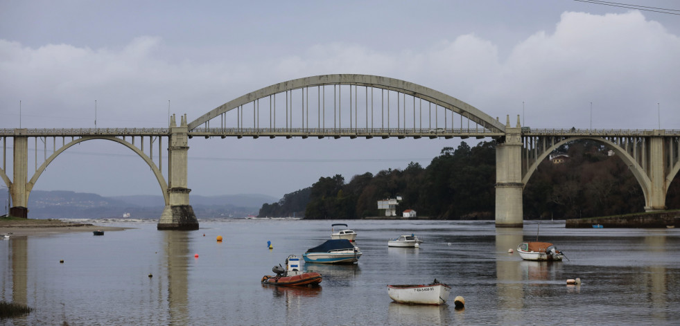 Cinco asociaciones reivindican la cultura marinera de Betanzos con una travesía en honor a la Virgen del Carmen