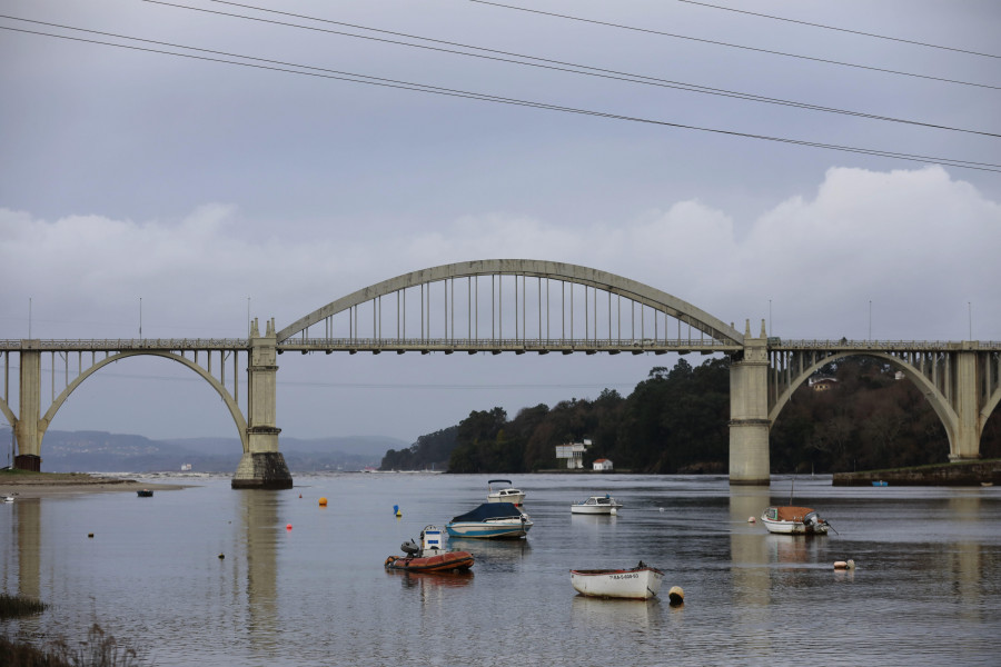 Cinco asociaciones reivindican la cultura marinera de Betanzos con una travesía en honor a la Virgen del Carmen