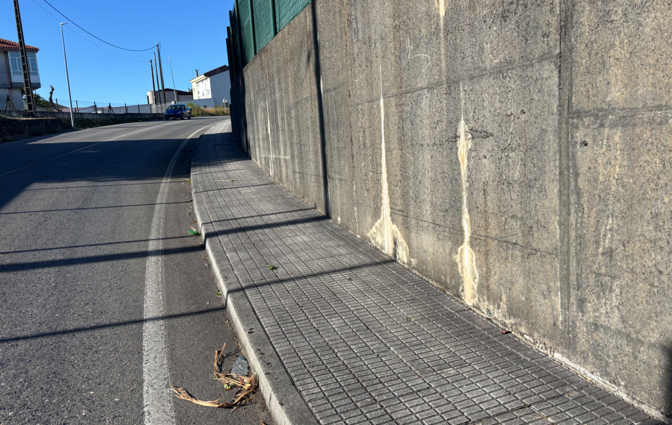 Curtis reclama de nuevo al Adif una solución segura para el paso peatonal de Teixeiro
