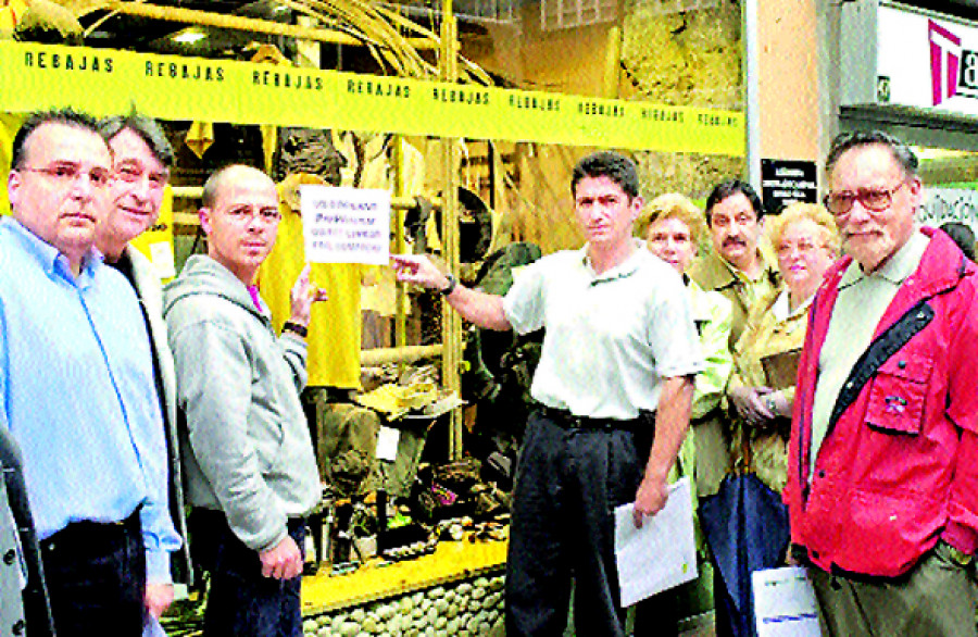 Hace 25 años | Los comerciantes hacen campaña en contra de la libertad de horarios