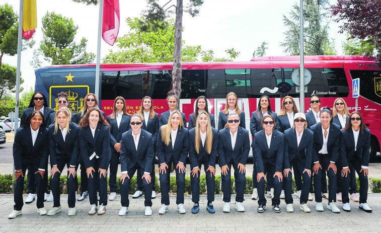 elPulpo viste a la Selección Femenina de fútbol