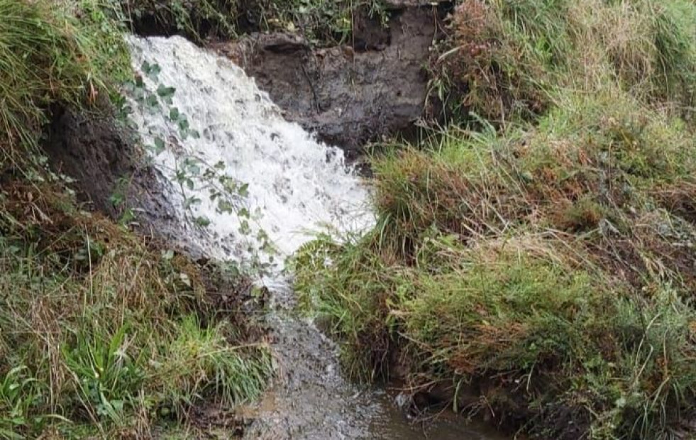El PSOE de Arteixo denuncia el incumplimiento de la moción para solucionar las inundaciones en Santaia de Arriba